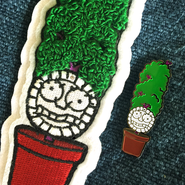 'MEET YOUR NEW MOTHER!' PATCH & PIN COMBO!